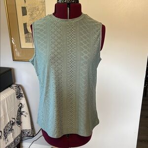 Chic Sleeveless Lace Tank Top - Sage